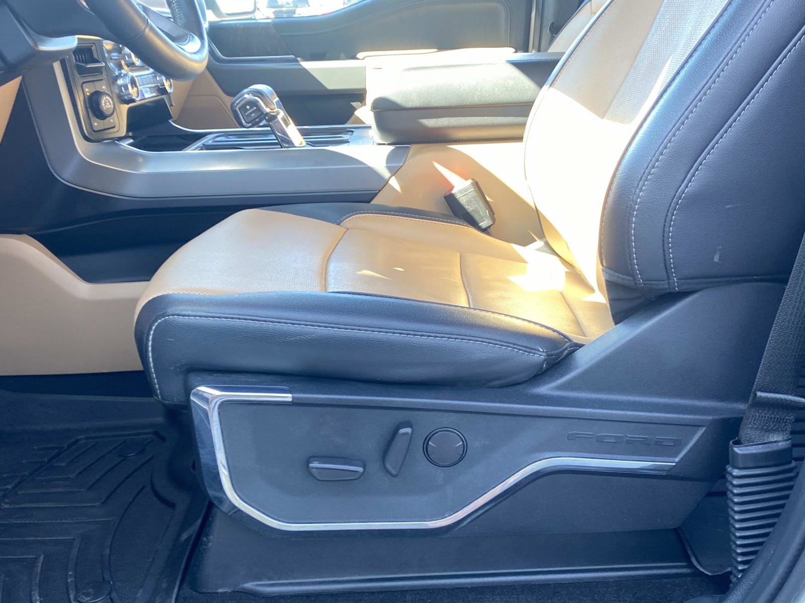 Used 2022 Ford F150 Lariat image 19