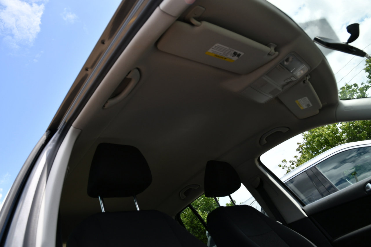 Used 2014 Volkswagen Tiguan S FWD image 21
