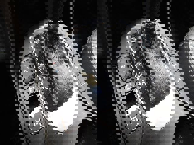 Used 2017 Hyundai Santa Fe Limited image 20