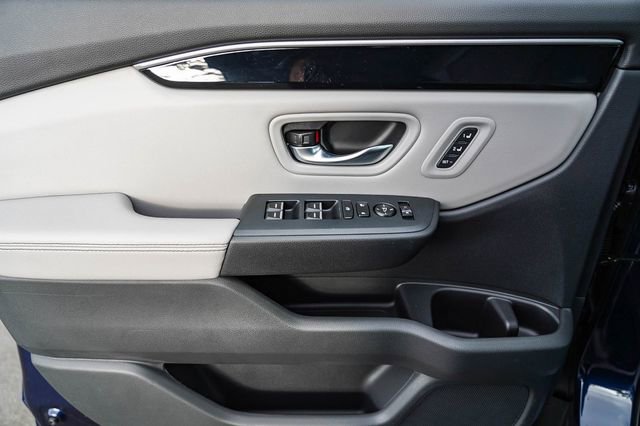 New 2025 Honda Pilot EX-L image 19
