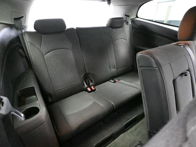 Used 2014 Chevrolet Traverse LT image 41