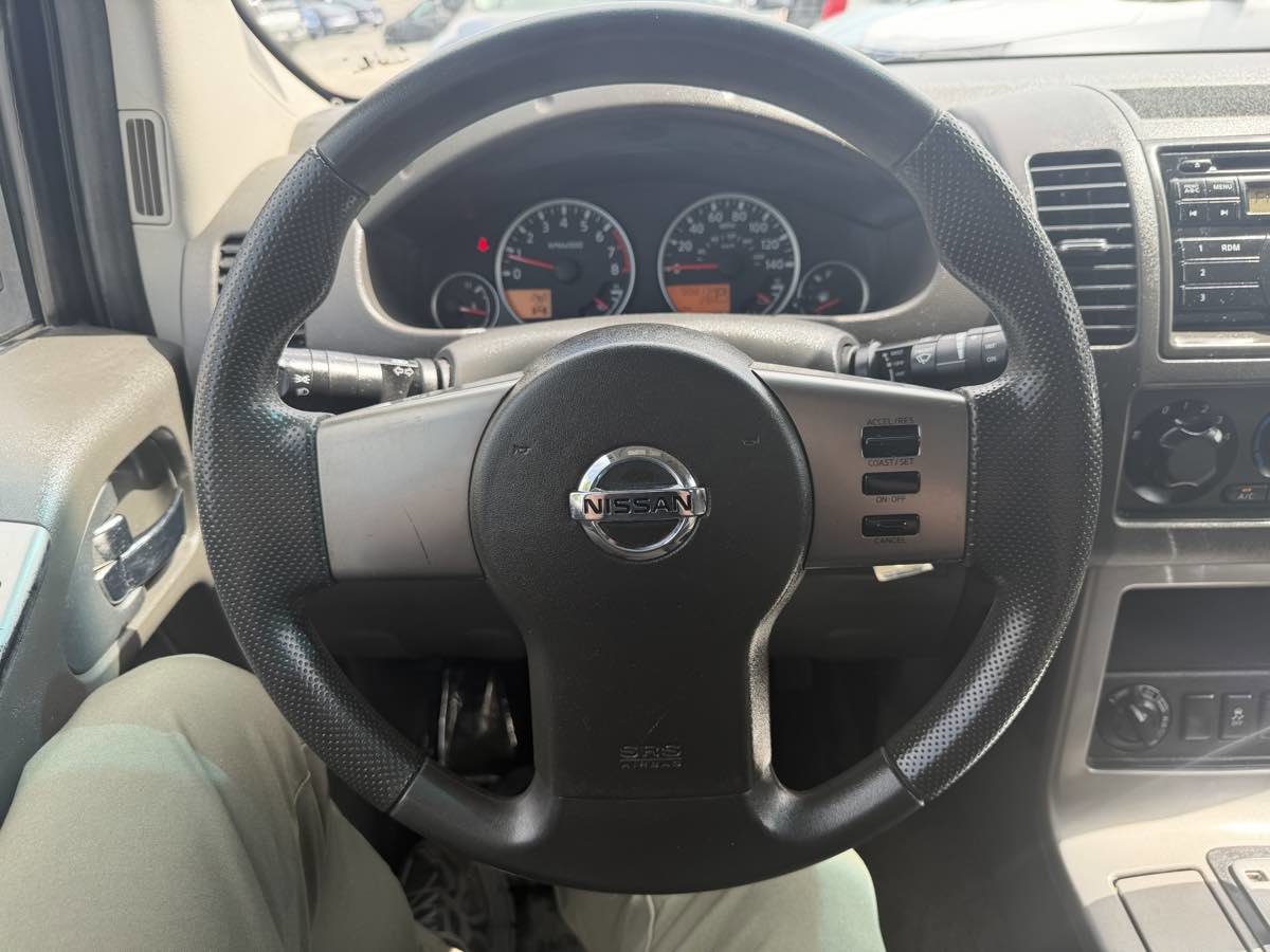 Used 2012 Nissan Pathfinder S image 22