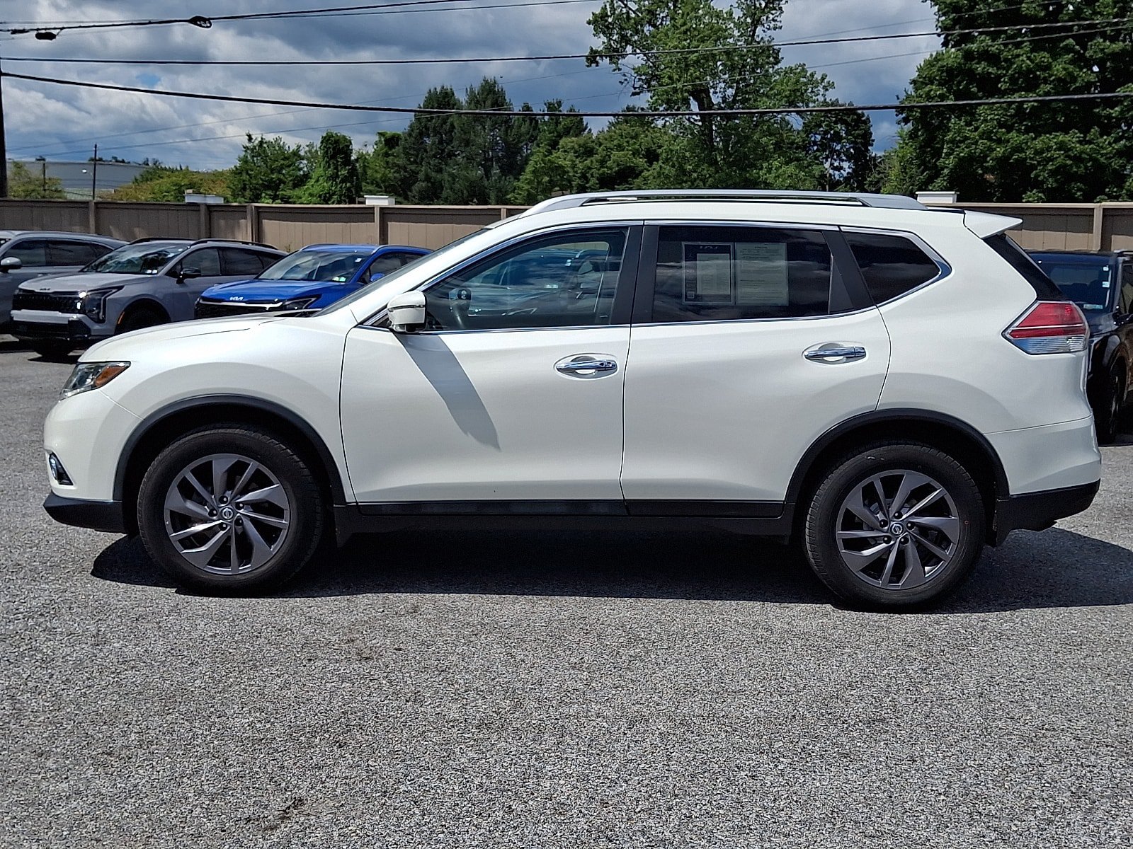 Used 2016 Nissan Rogue SL AWD/4WD image 8