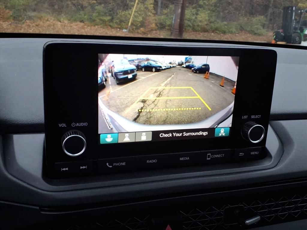 Used 2024 Honda Accord EX image 19
