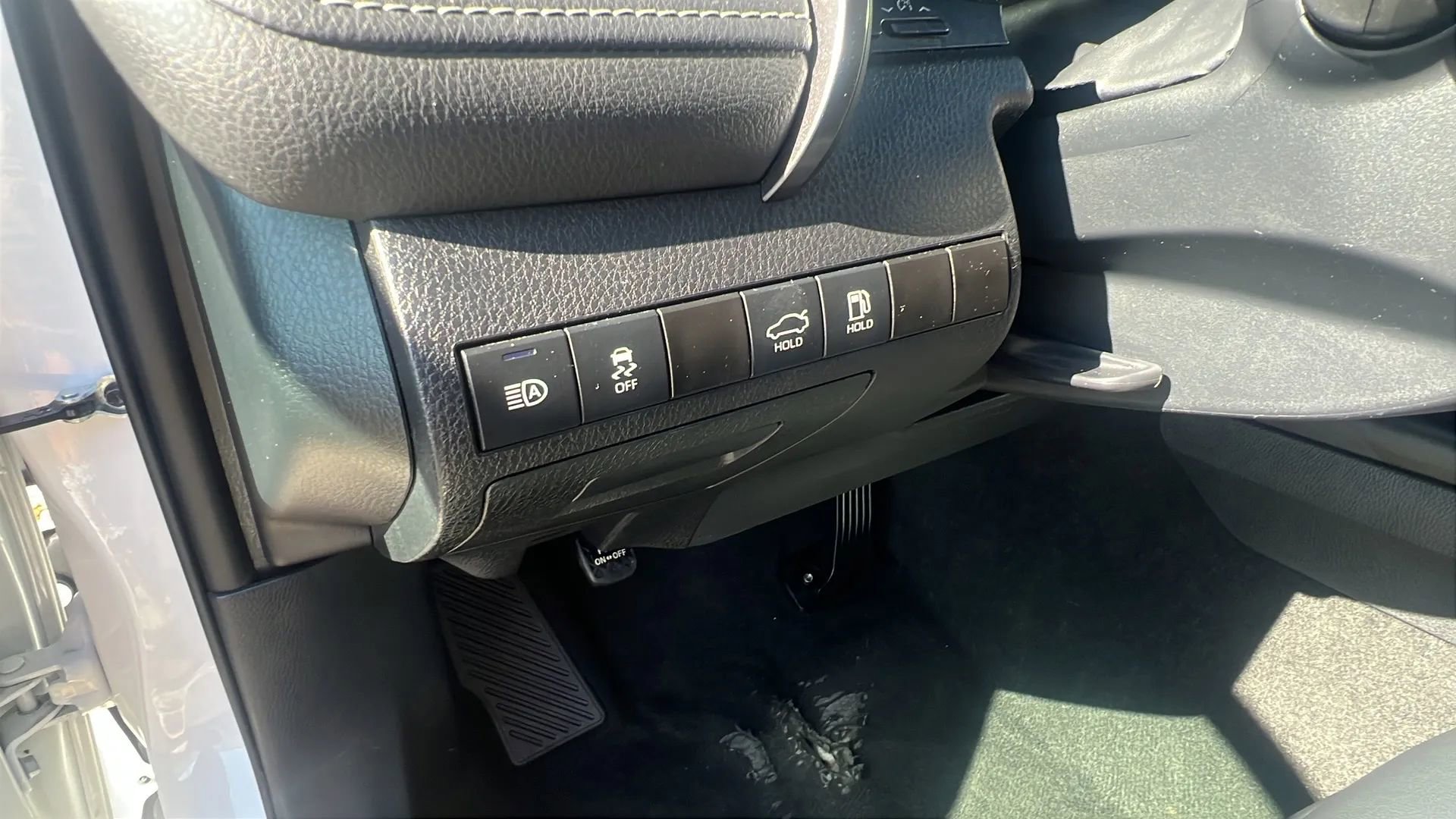 Used 2023 Toyota Camry SE image 24