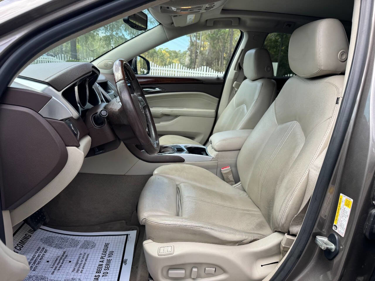 Used 2011 Cadillac SRX Luxury image 10