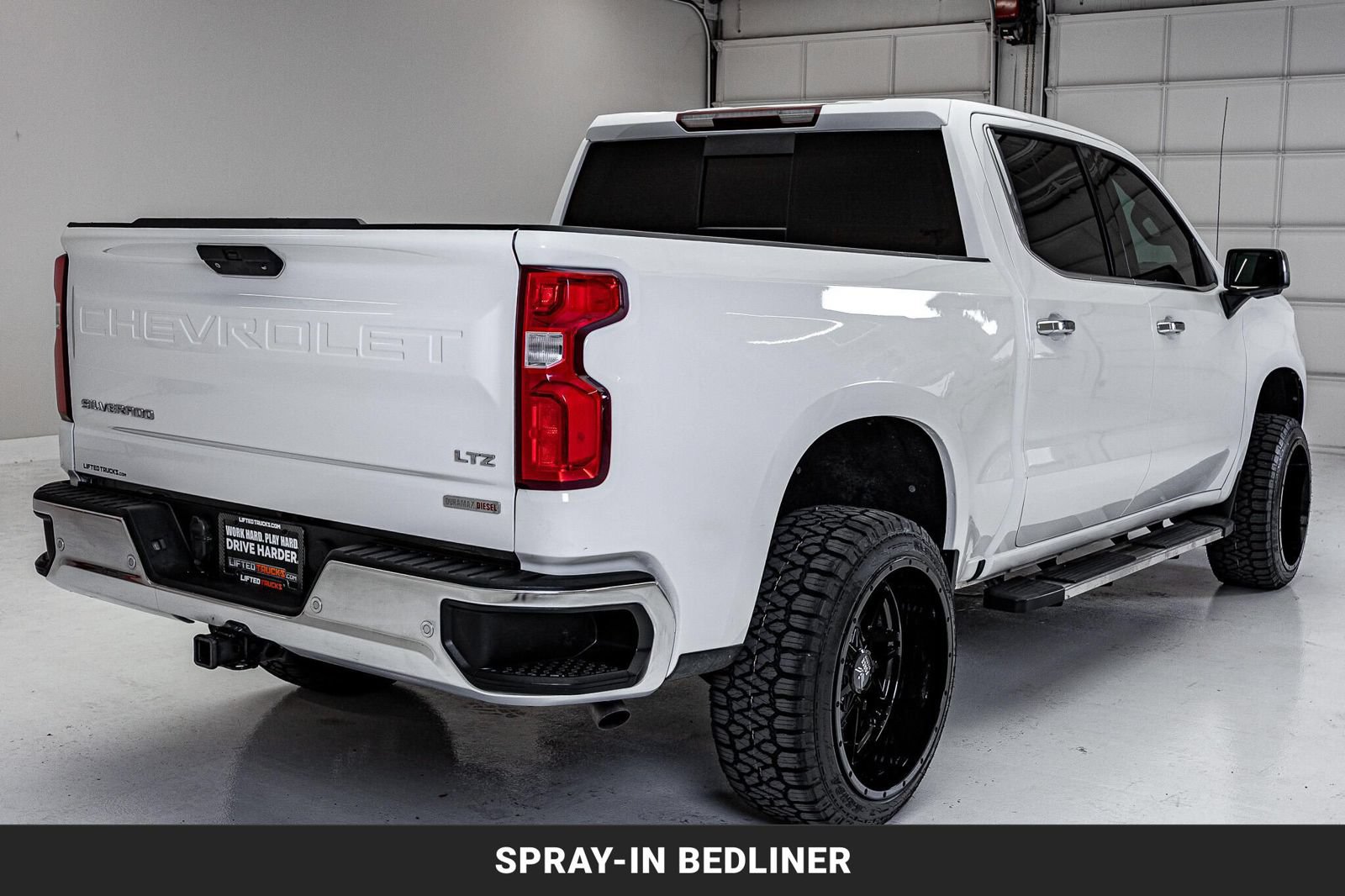 Used 2021 Chevrolet Silverado 1500 LTZ w/ LTZ Premium Package AWD/4WD image 9