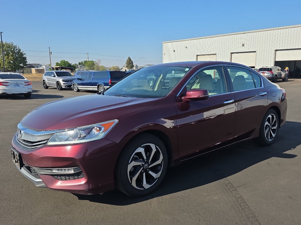 Used 2016 Honda Accord EX image 3