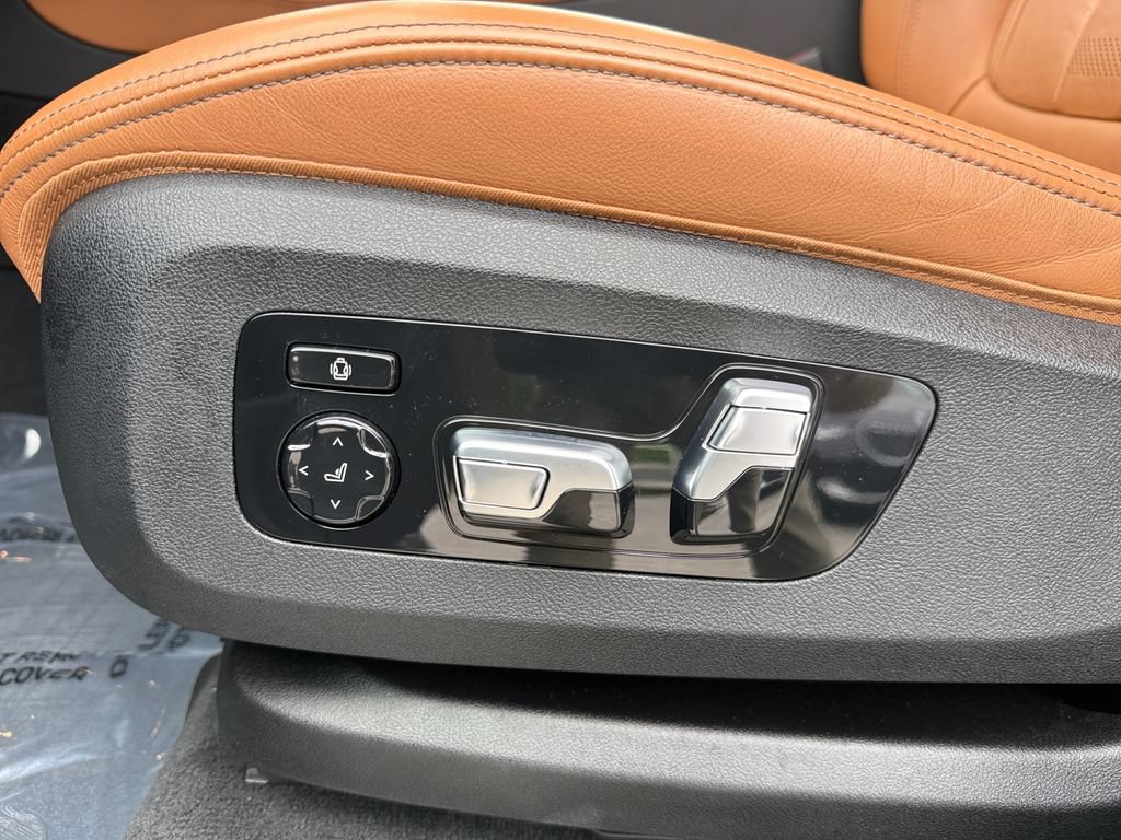 Certified 2022 BMW X5 xDrive40i w/ Premium Package AWD/4WD image 35