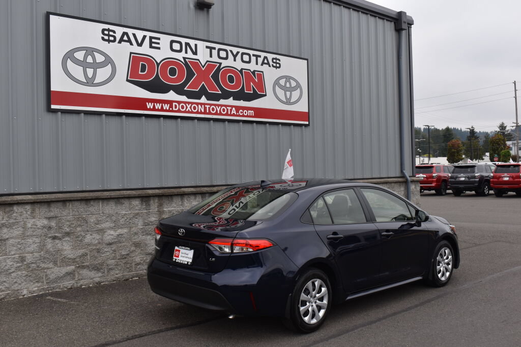 Certified 2026 Toyota Corolla LE FWD image 5