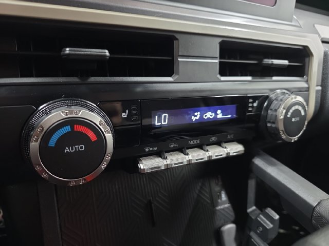Certified 2025 Toyota Tacoma TRD Sport AWD/4WD image 19