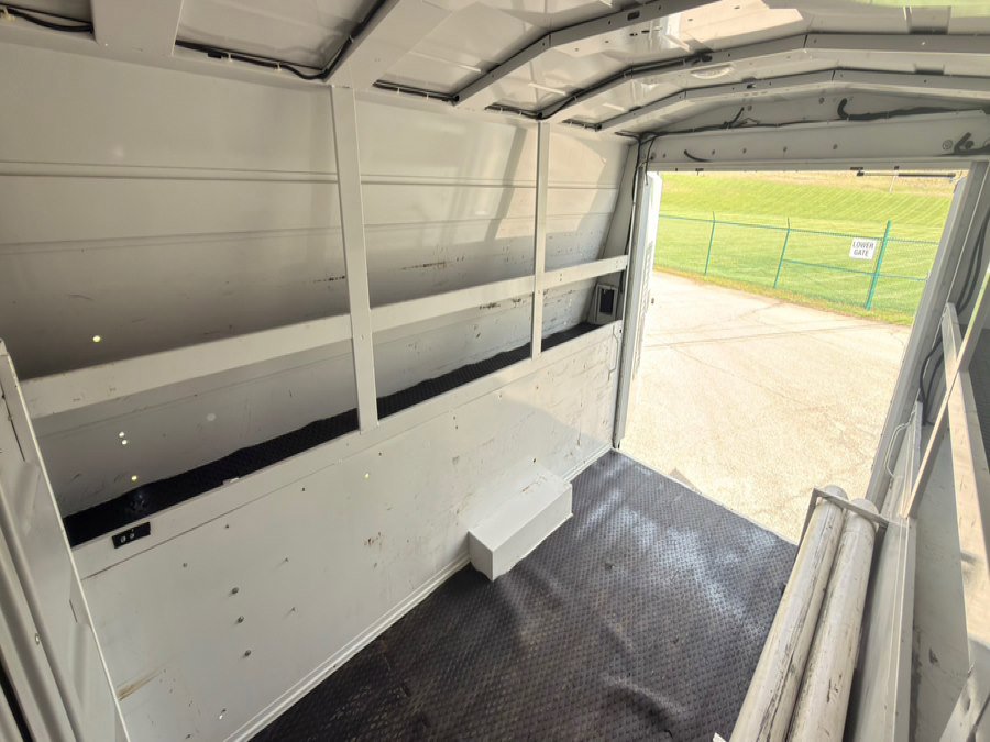 Used 2018 GMC Savana 3500 w/ Power Convenience Package image 14