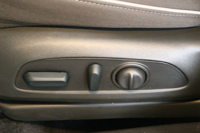 Used 2025 Chevrolet TrailBlazer LT w/ Convenience Package image 19