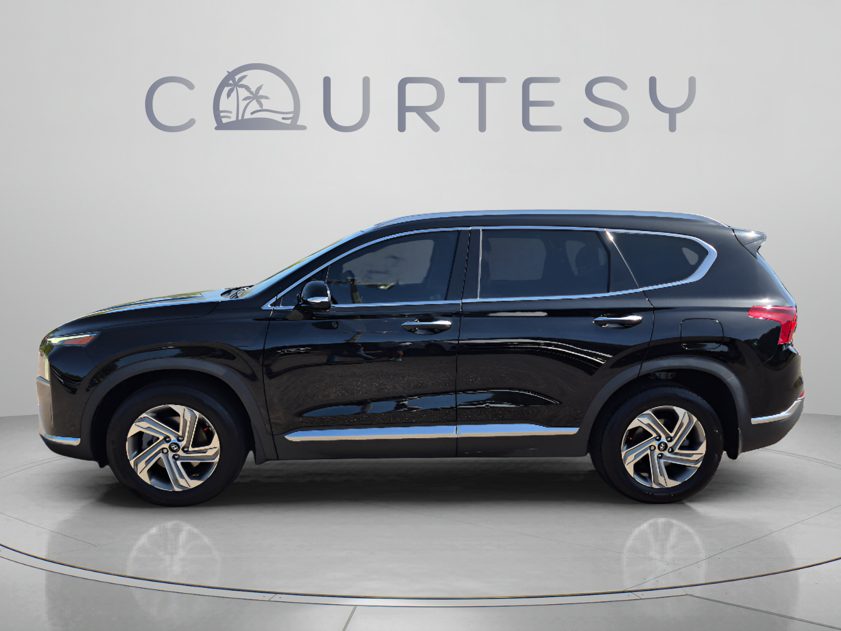Certified 2022 Hyundai Santa Fe SEL w/ Convenience Package FWD image 2