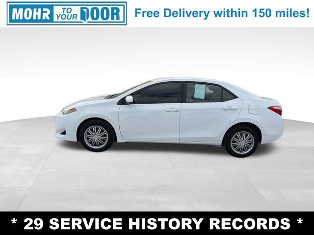Used 2017 Toyota Corolla LE image 2