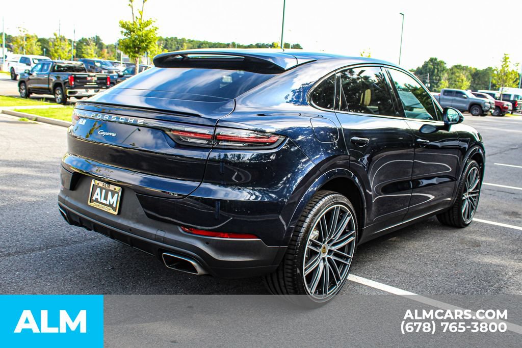 Used 2023 Porsche Cayenne Coupe w/ Premium Package AWD/4WD image 5