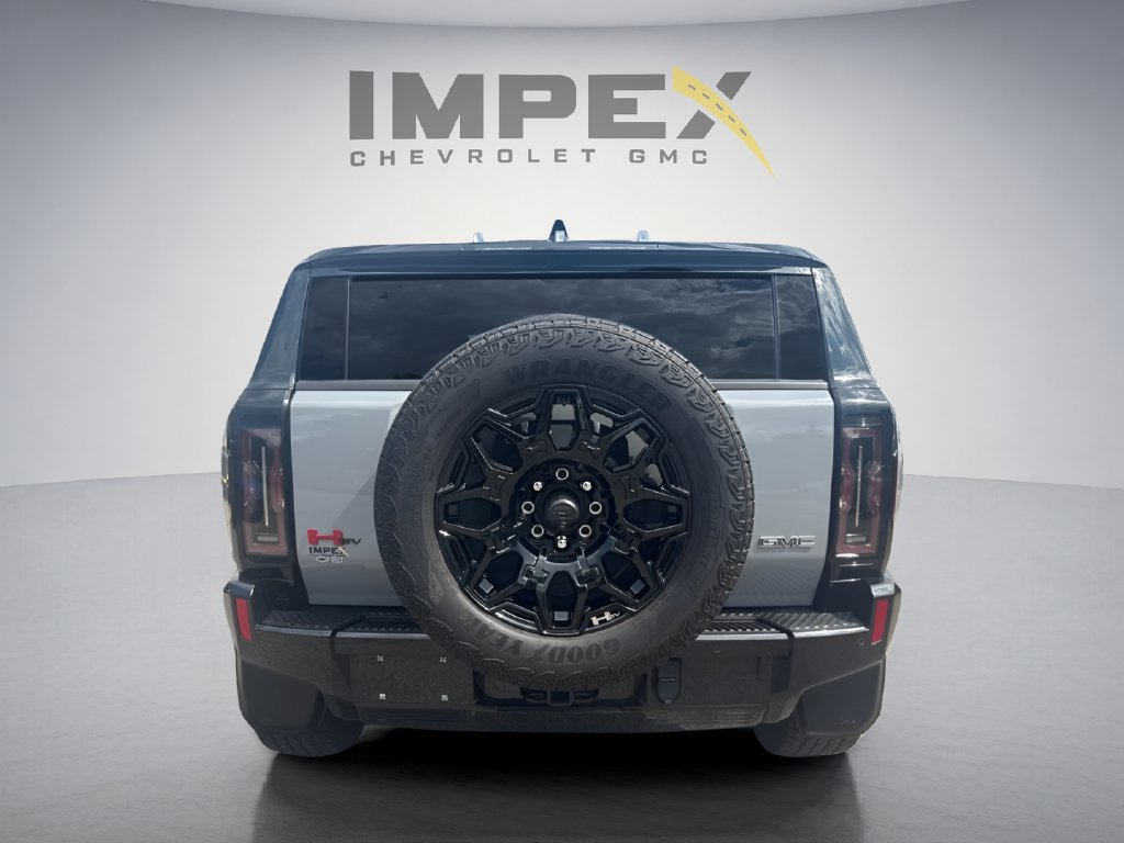 Used 2025 GMC Hummer EV 2X w/ LPO, Sport Package AWD/4WD image 4