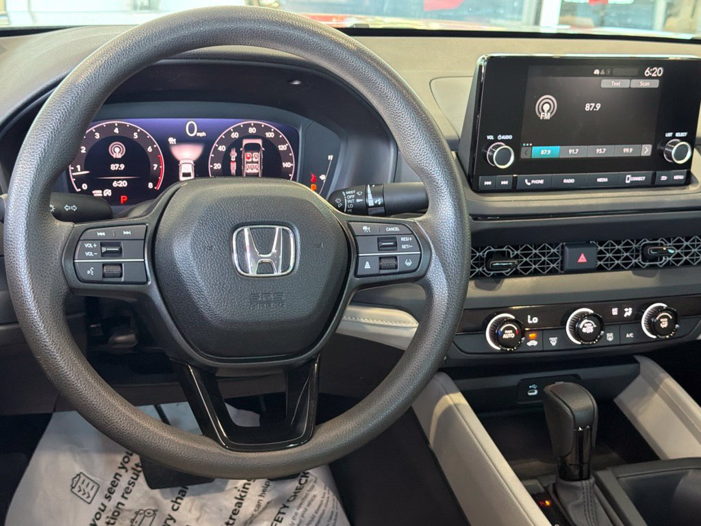 Used 2025 Honda Accord LX image 30