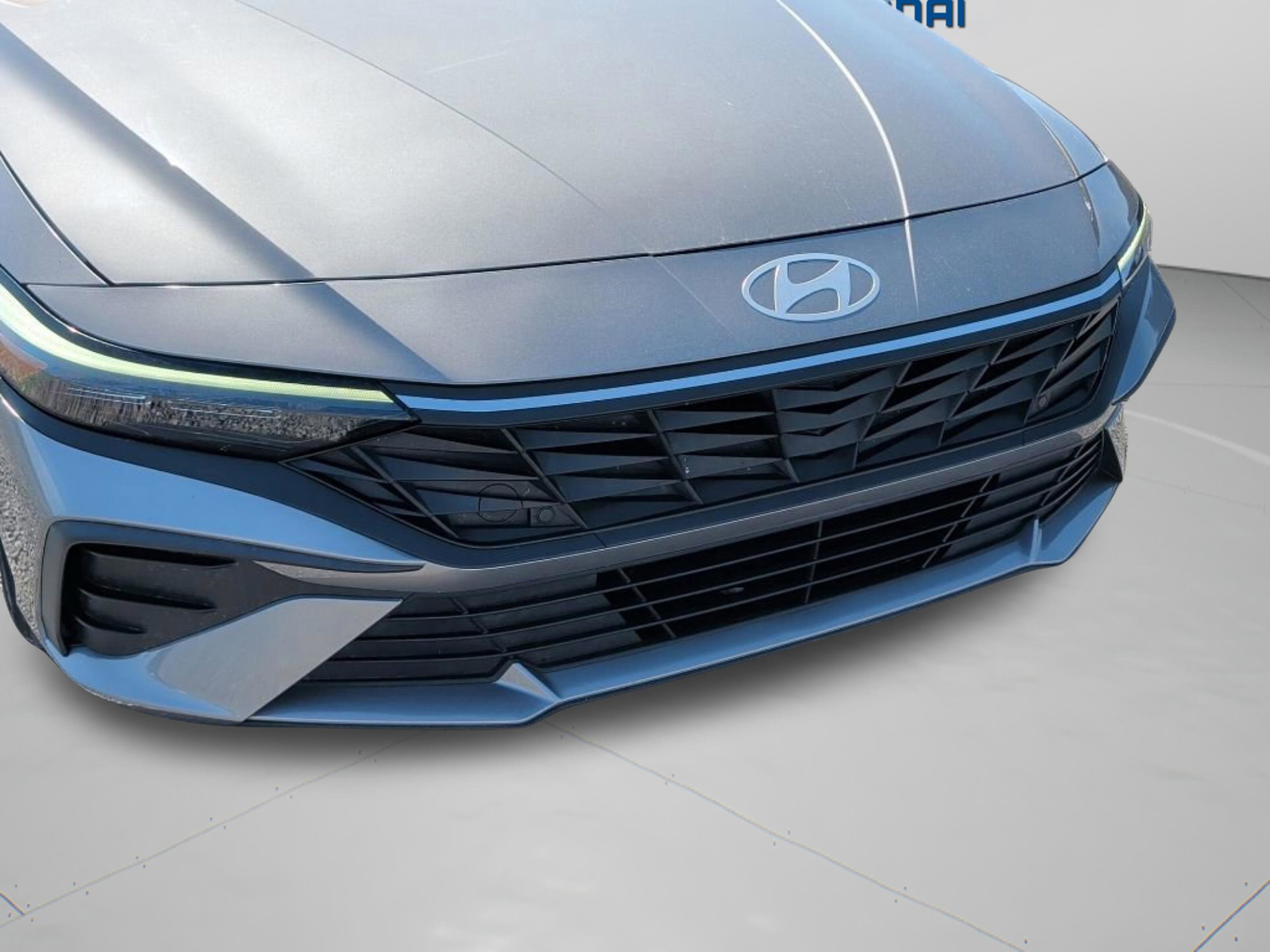 Used 2024 Hyundai Elantra SEL FWD image 38