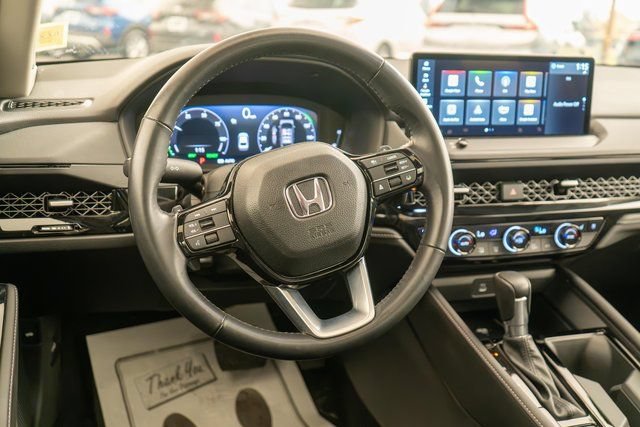 Used 2024 Honda Accord Touring image 12
