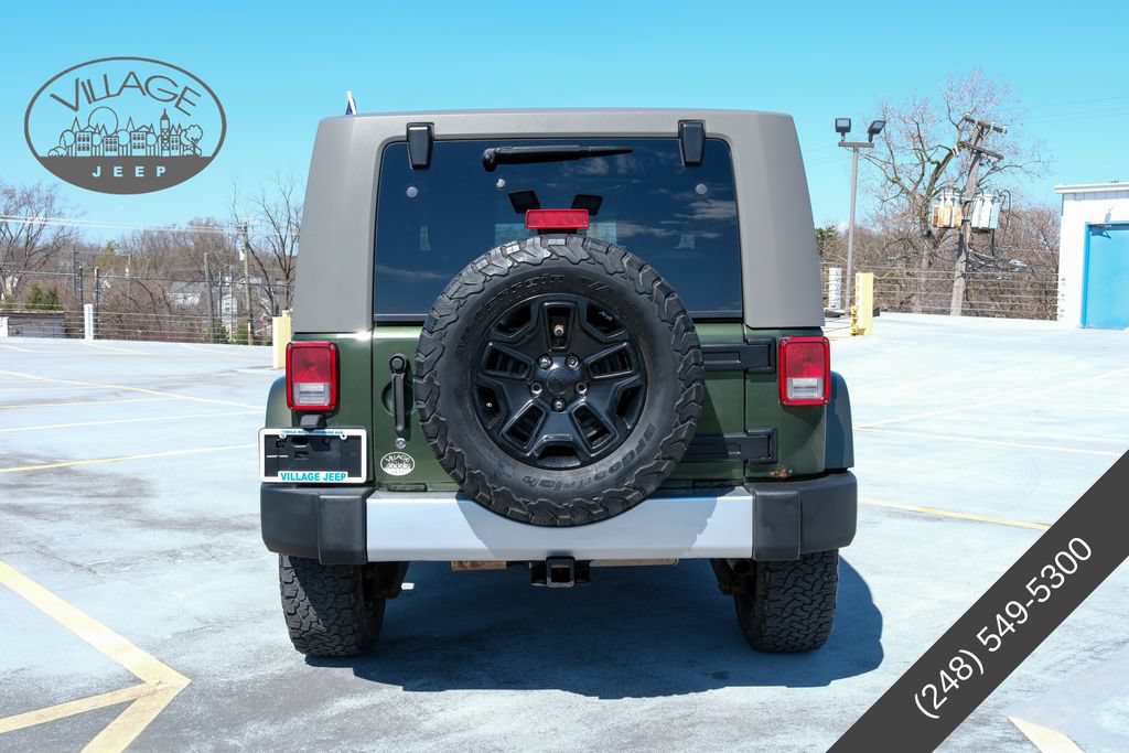 Used 2008 Jeep Wrangler Sahara w/ Dual Top Group AWD/4WD image 6