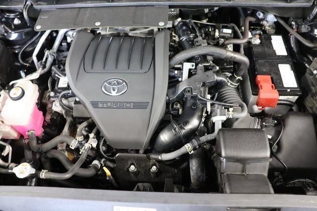Used 2024 Toyota Highlander XLE AWD/4WD image 28