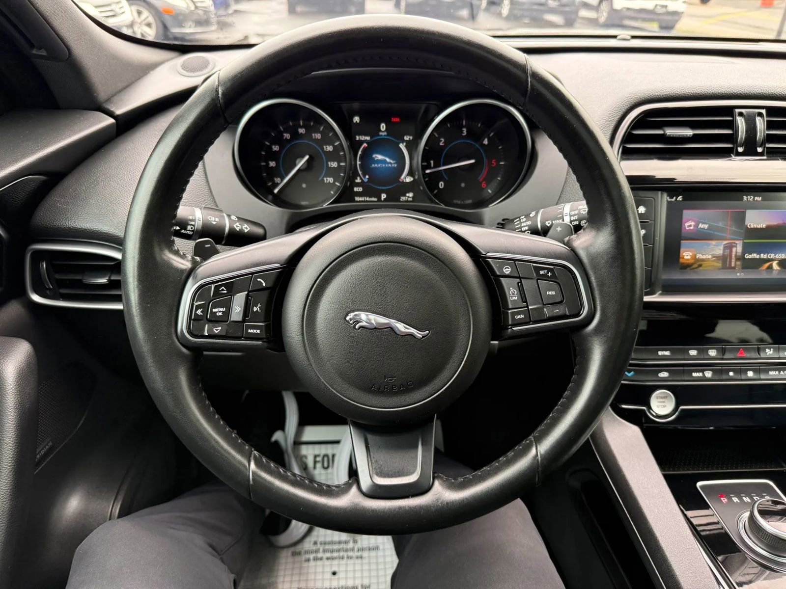 Used 2018 Jaguar F-PACE Premium AWD/4WD image 41