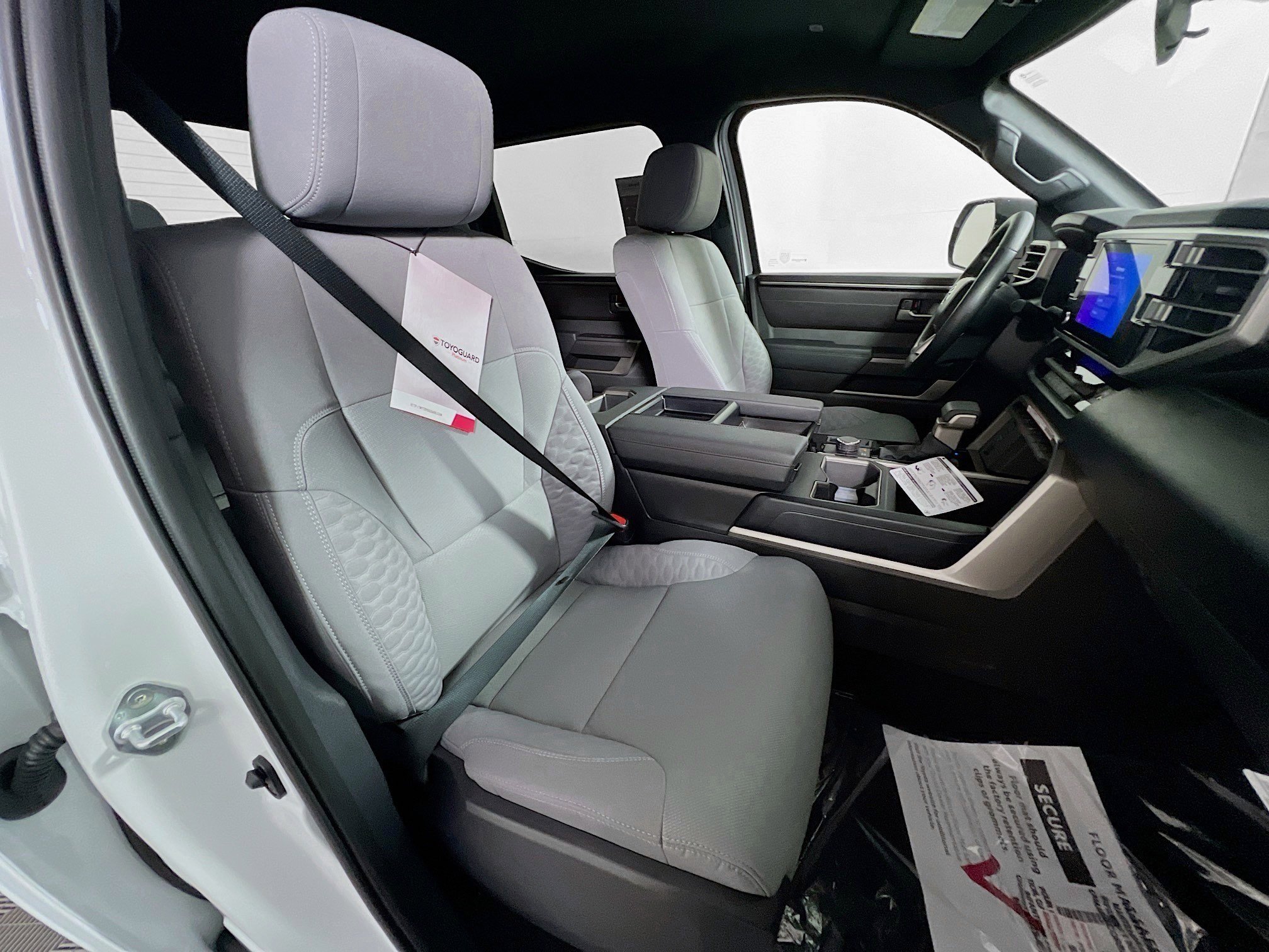 Used 2025 Toyota Tundra SR5 image 31