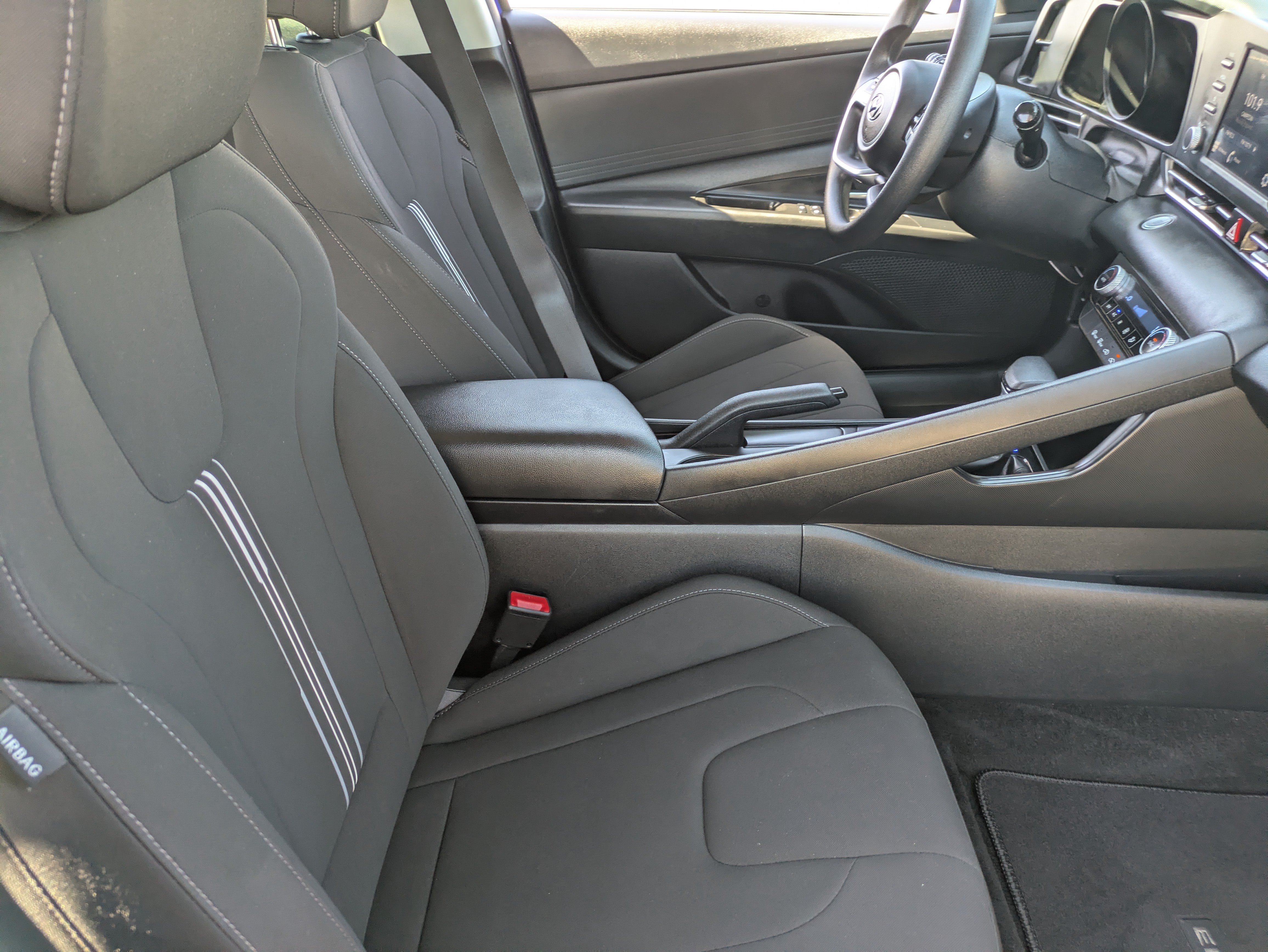 Used 2023 Hyundai Elantra SEL FWD image 11