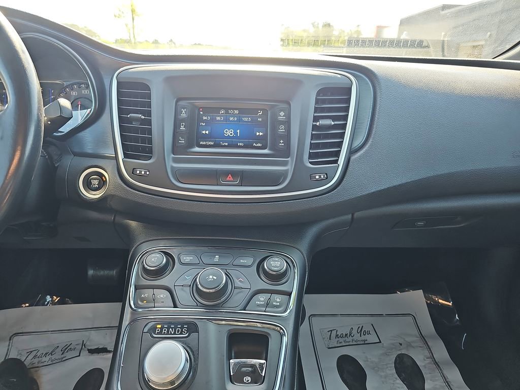 Used 2015 Chrysler 200 S image 24