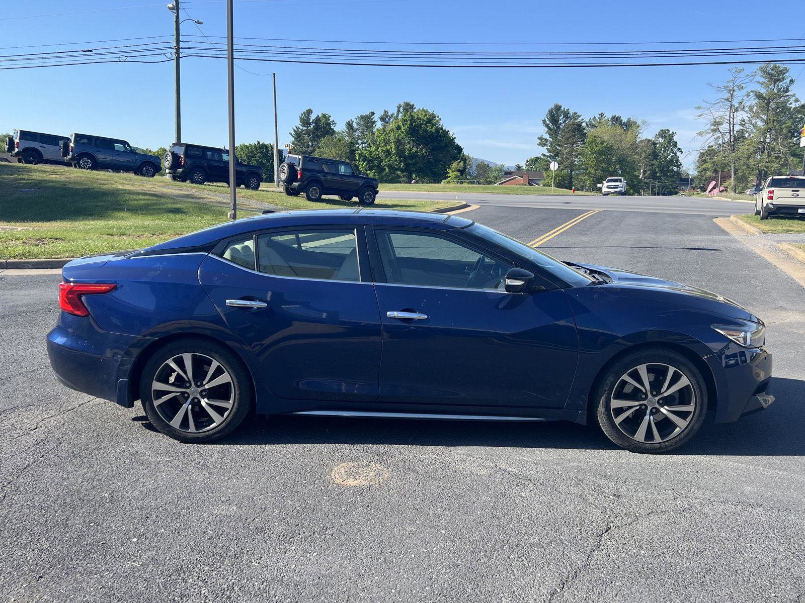 Used 2016 Nissan Maxima 3.5 SL FWD image 6