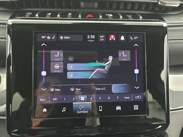 Used 2023 Jeep Grand Cherokee Altitude AWD/4WD image 30