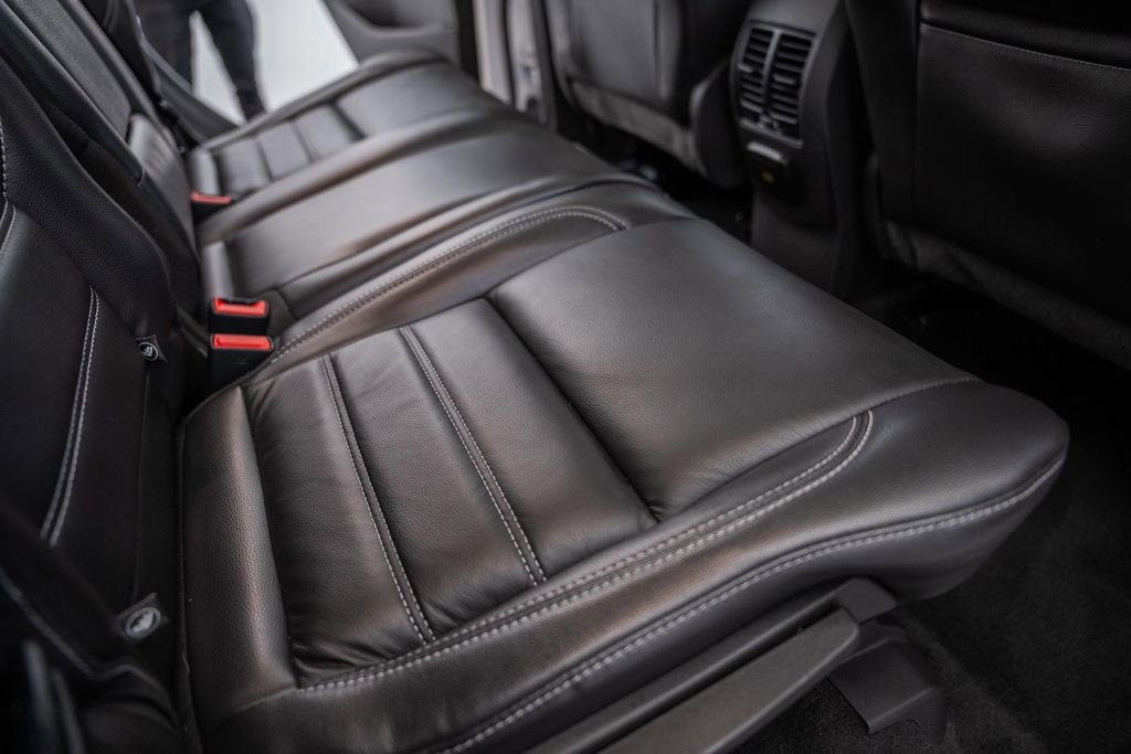 Used 2019 Ford Escape Titanium image 34