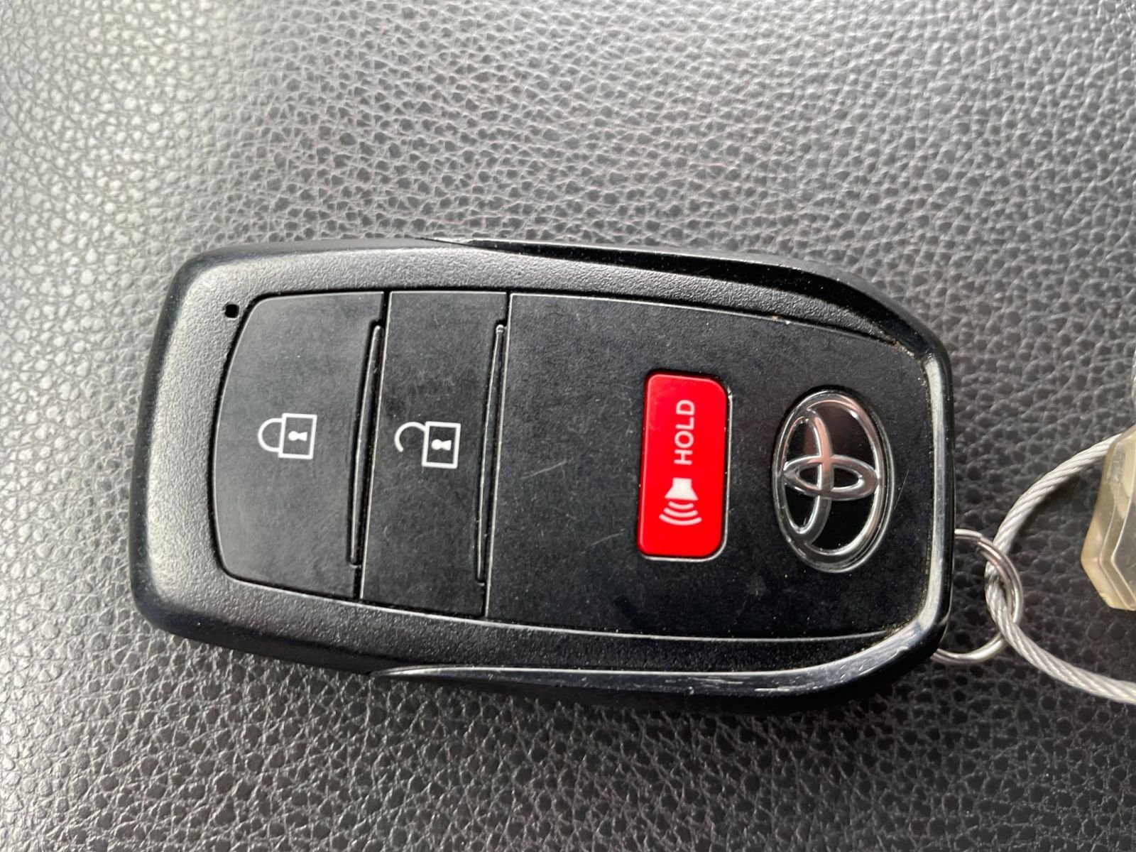 Used 2025 Toyota 4Runner TRD Off-Road image 21