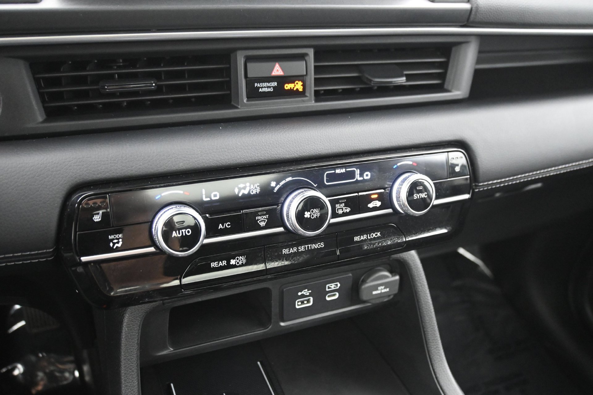 Used 2024 Honda Pilot Touring image 28