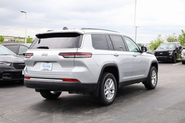 New 2025 Jeep Grand Cherokee L Laredo w/ Luxury Tech Group I AWD/4WD image 5