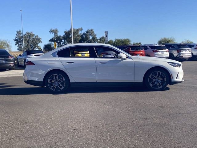 Certified 2025 BMW i5 eDrive40i w/ Premium Package image 6