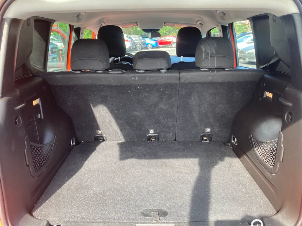 Used 2017 Jeep Renegade Sport w/ Power & Air Group FWD image 29