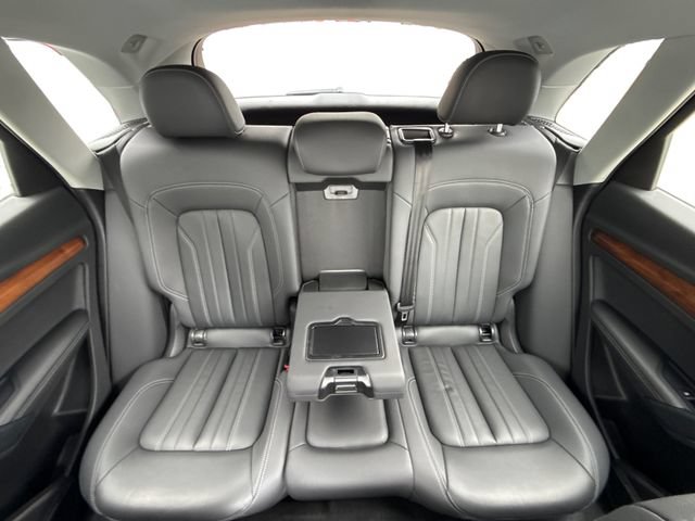 Used 2023 Audi Q5 2.0T Premium Plus AWD/4WD image 16