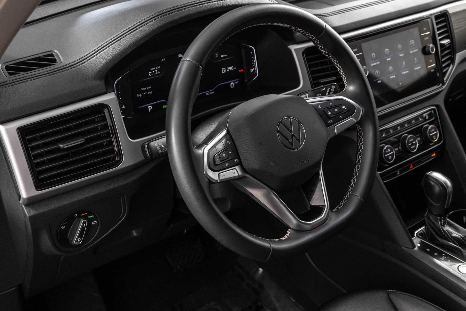 Used 2023 Volkswagen Atlas SE AWD/4WD image 33