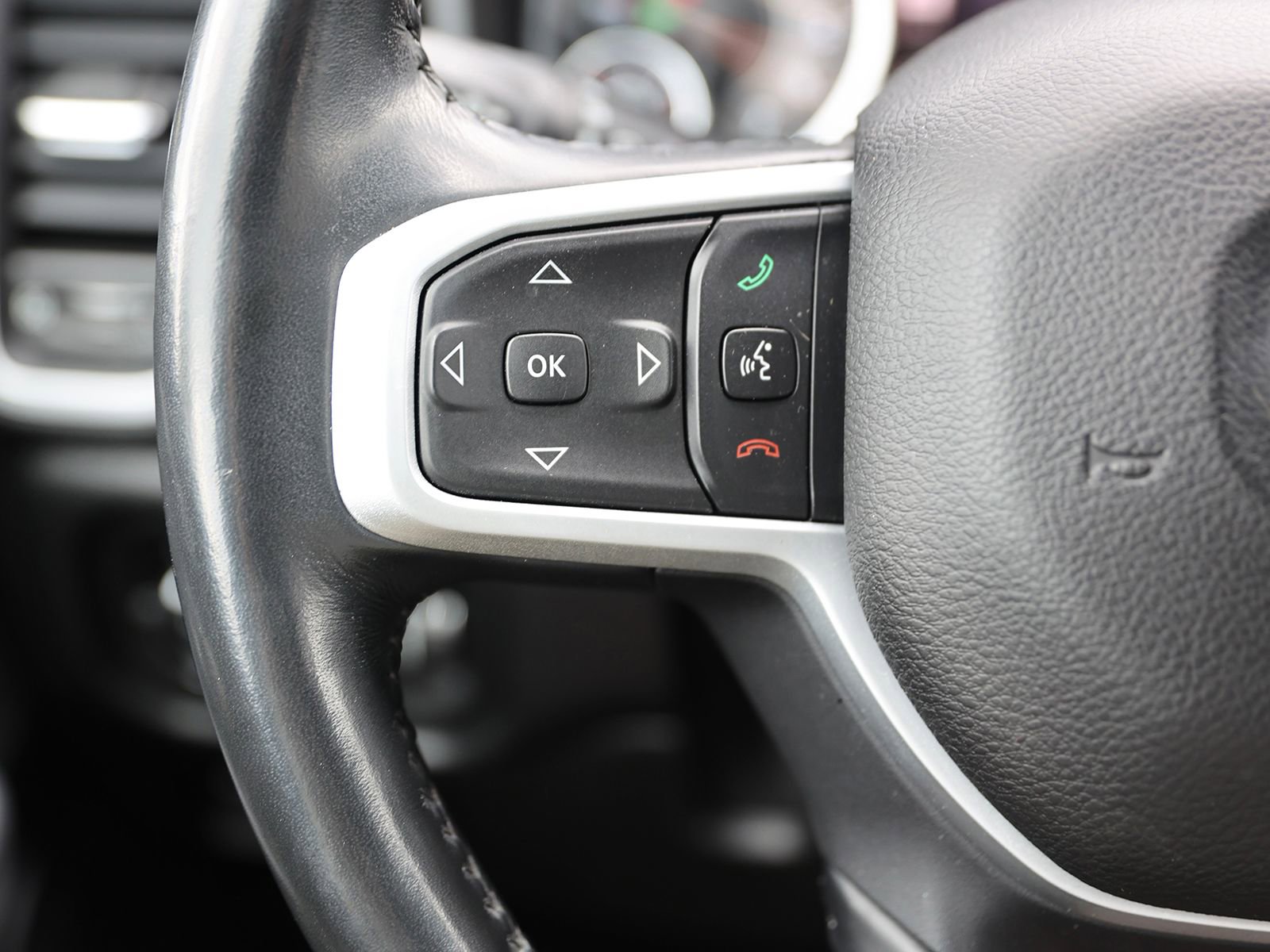 Used 2021 RAM 1500 Big Horn AWD/4WD image 38