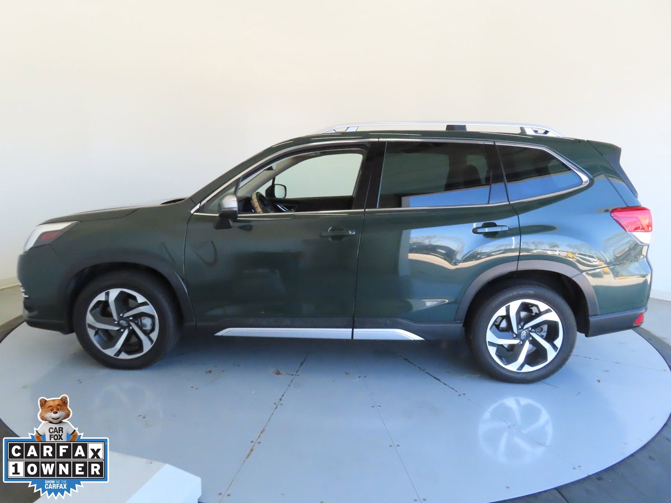 Used 2023 Subaru Forester Touring image 7