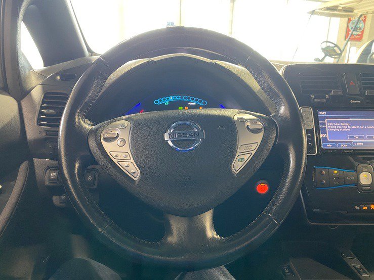 Used 2013 Nissan Leaf SV w/ LED & Quick Charge Pkg FWD image 21