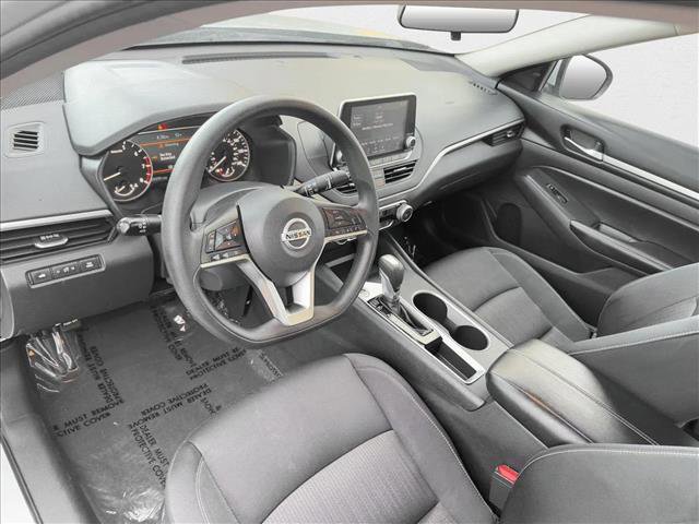 Used 2022 Nissan Altima 2.5 SV image 11