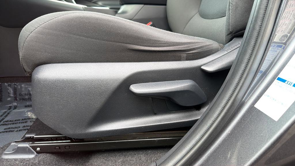 Used 2020 Toyota RAV4 LE w/ All Weather Liner Package image 15