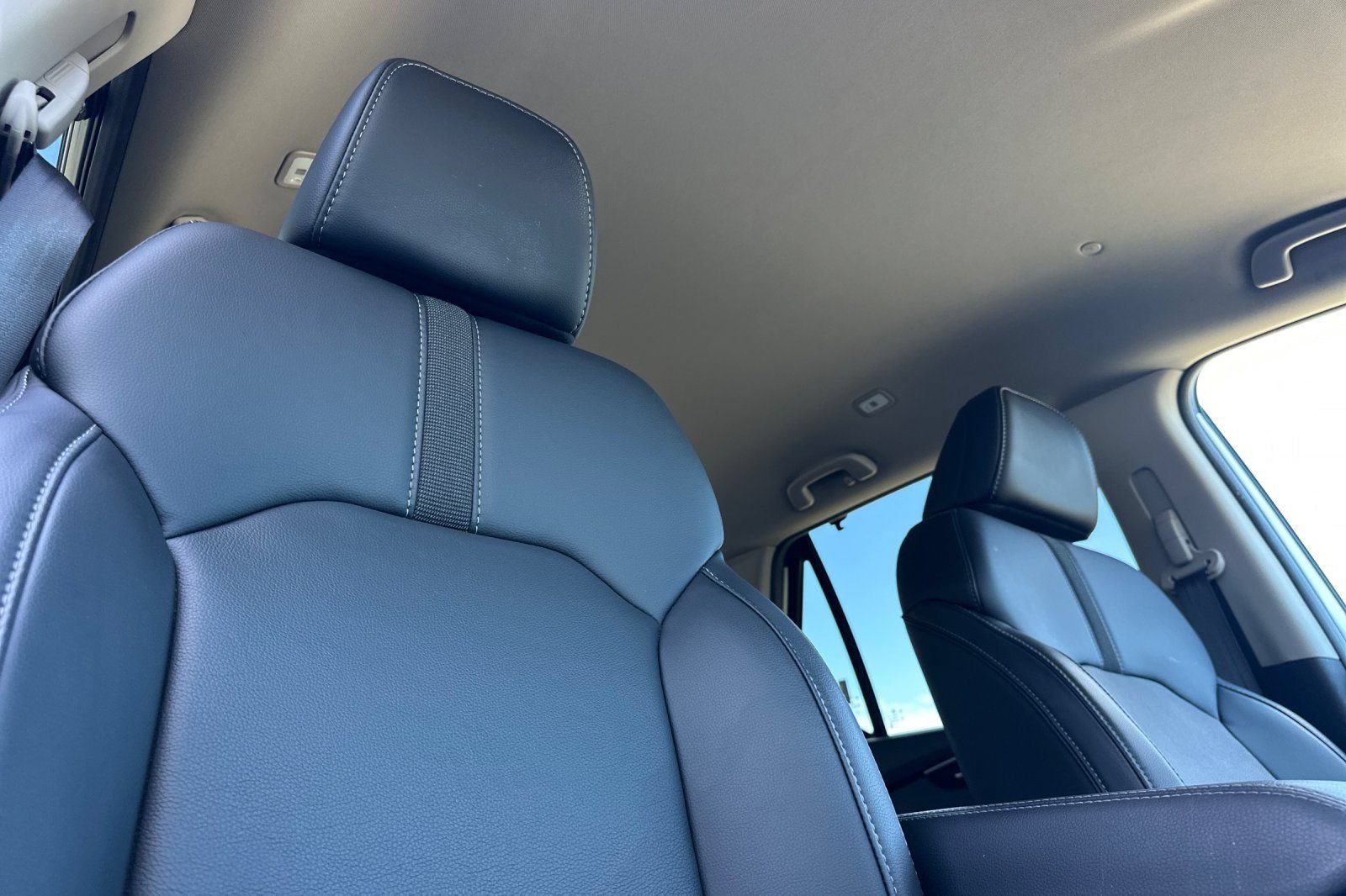 Used 2025 Honda Pilot EX-L image 18