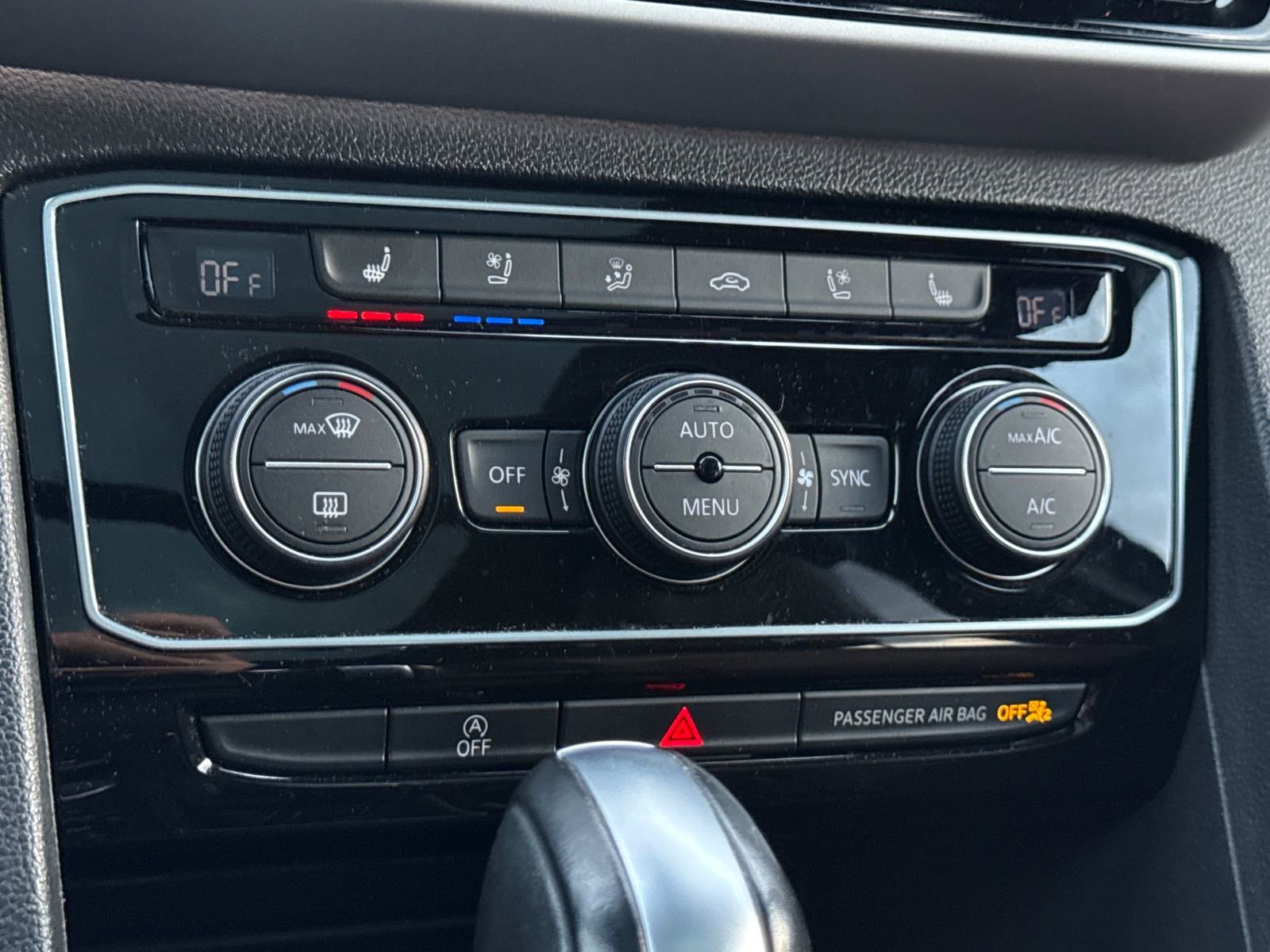 Certified 2023 Volkswagen Atlas Cross Sport SEL Premium R-Line image 34