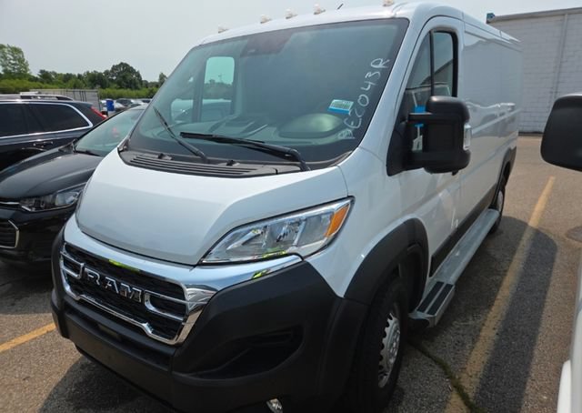Used 2025 RAM ProMaster 2500 w/ U-Haul Equipment Group FWD image 4