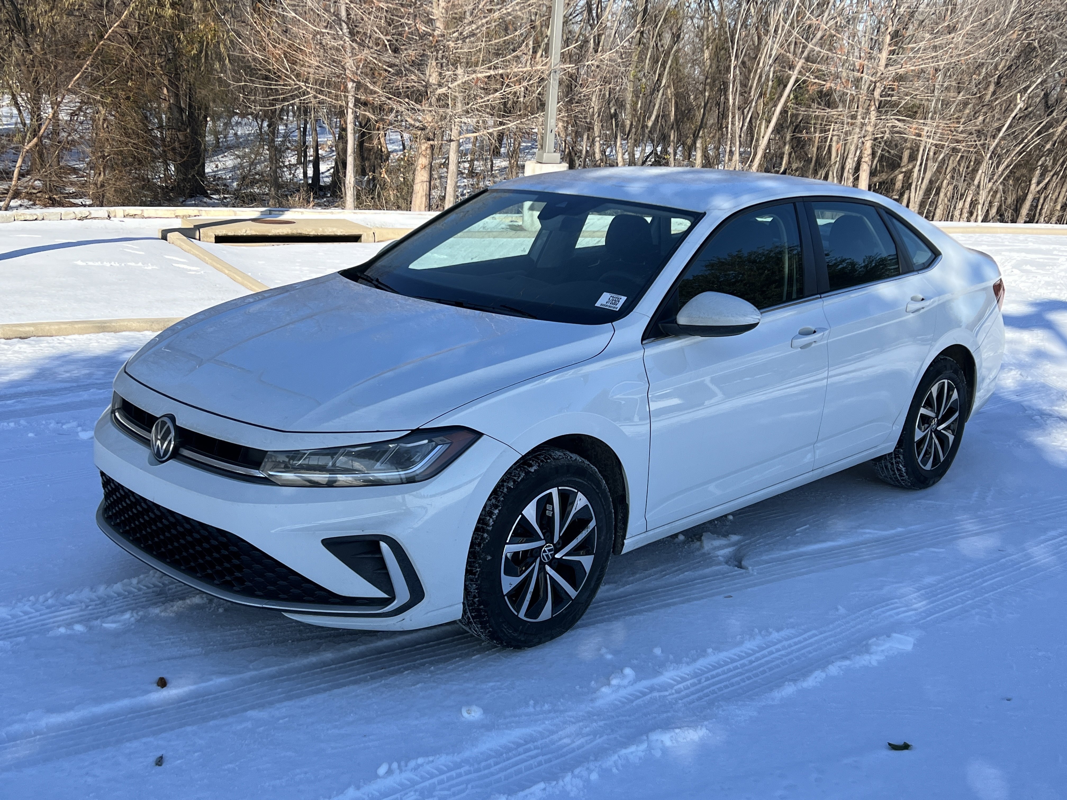 Certified 2025 Volkswagen Jetta S image 5