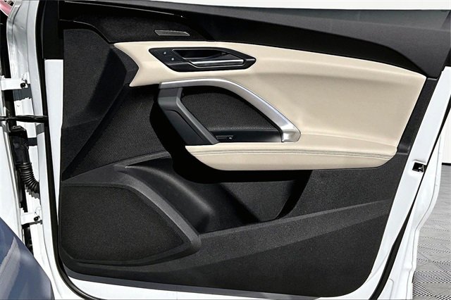 Used 2025 Audi Q5 Premium Plus w/ Premium Plus image 19